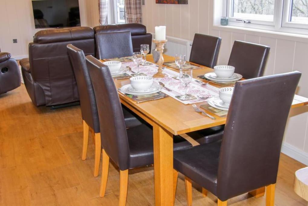 Fabulous Detached Lodge With Hot Tub Two Nights Minimum Stay Bridgnorth Exteriér fotografie